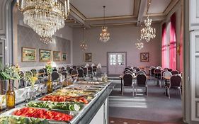 First Hotel Statt Oernskoeldsvik
